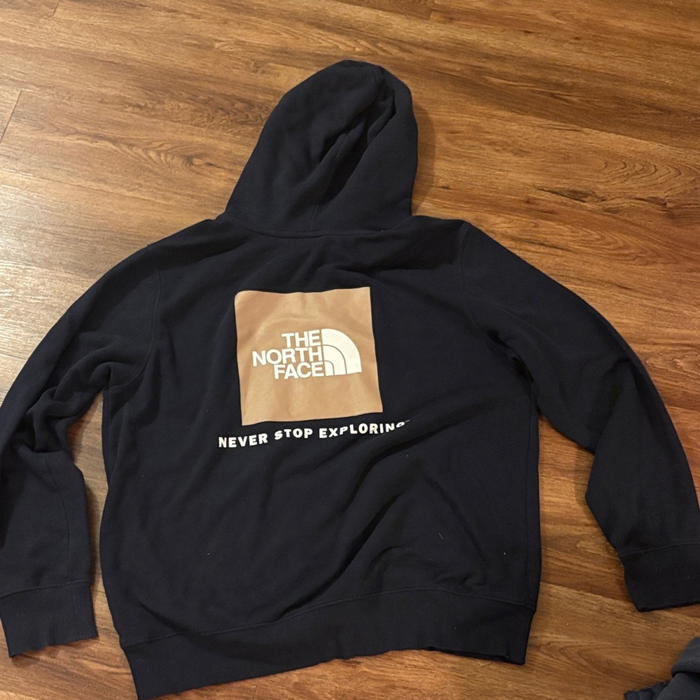 The North Face Men's Large Navy Hoodie